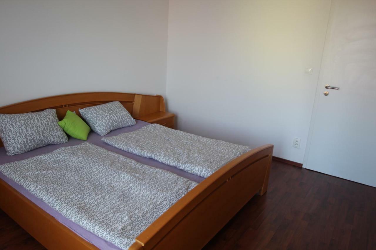 Halex 3 Apartment Bojna Exterior photo